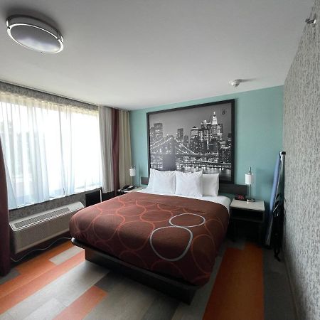 Super 8 By Wyndham Brooklyn Williamsburg Otel New York Dış mekan fotoğraf