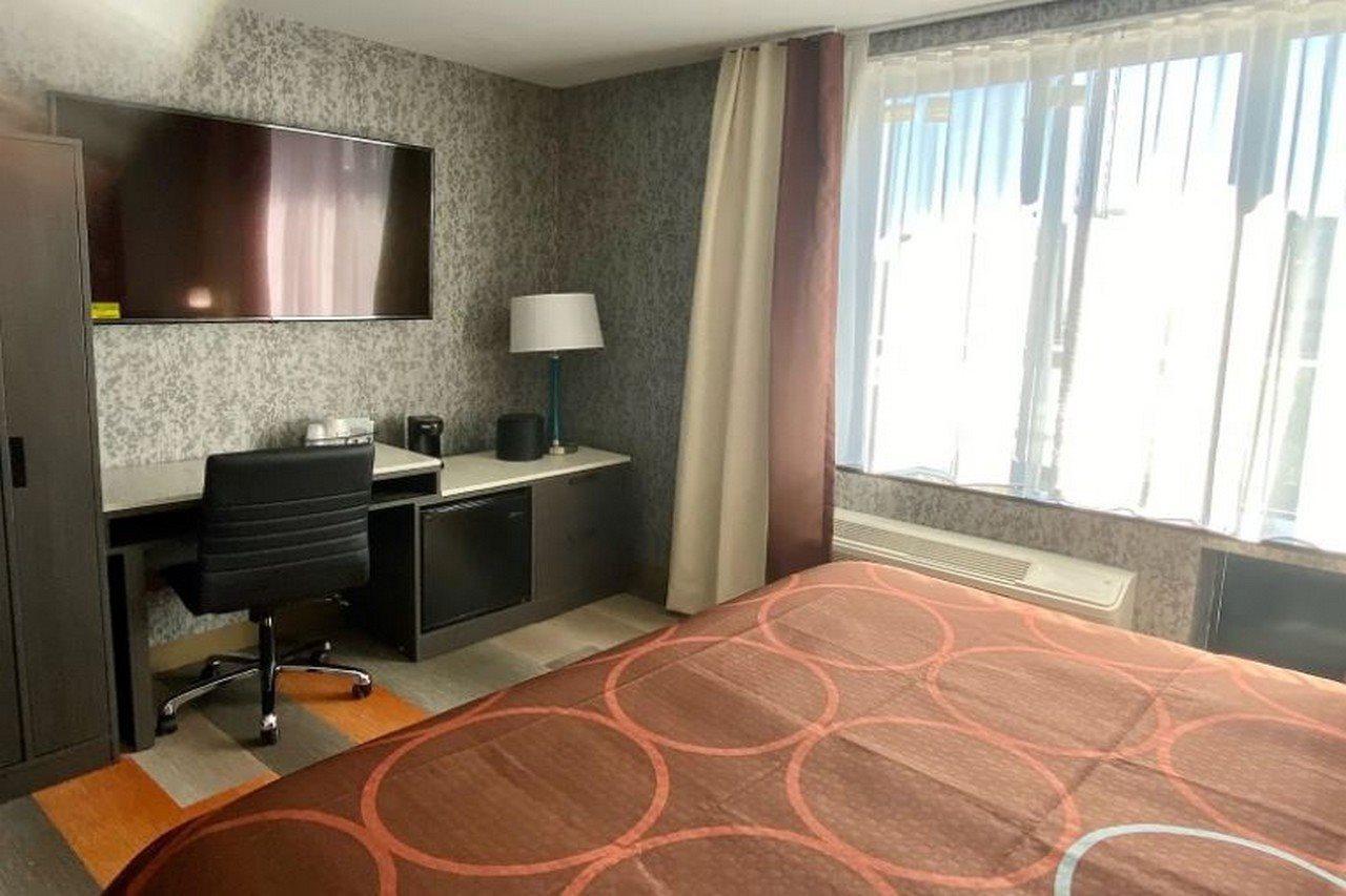 Super 8 By Wyndham Brooklyn Williamsburg Otel New York Dış mekan fotoğraf