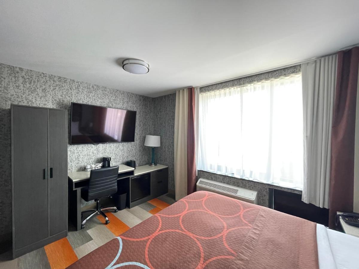 Super 8 By Wyndham Brooklyn Williamsburg Otel New York Dış mekan fotoğraf